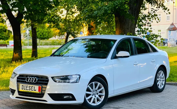 audi a4 ząbki Audi A4 cena 47900 przebieg: 204535, rok produkcji 2013 z Ząbki